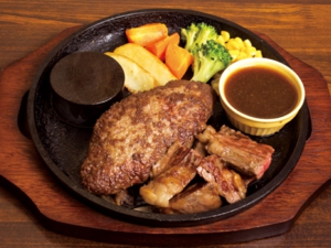 国産牛ハンバーグと角切りステーキ